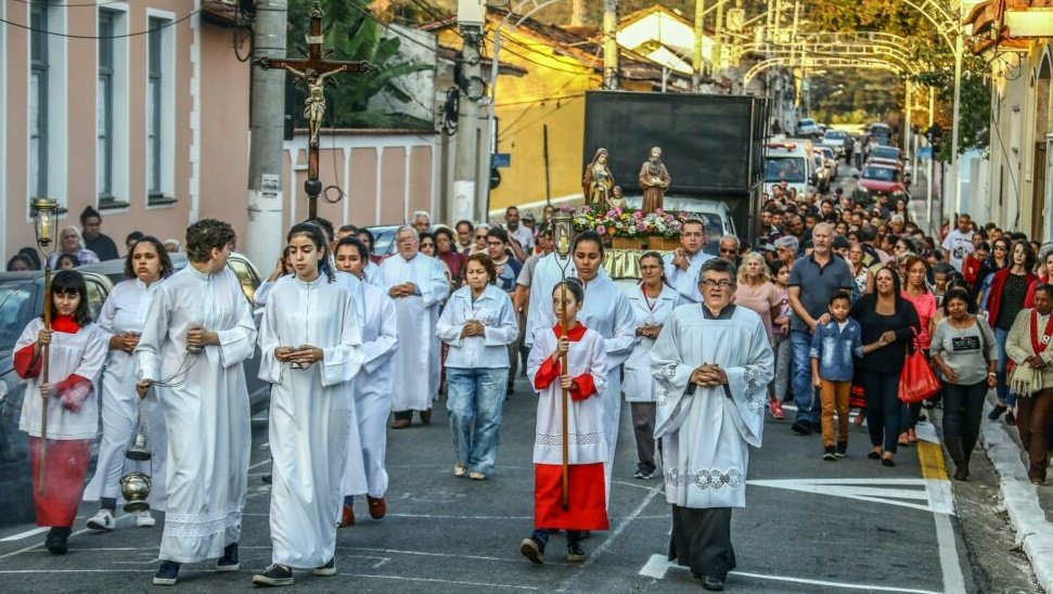 Santana de Parnaíba Celebrando suas Tradições e Festivais Anuais - Festa de Santa Ana