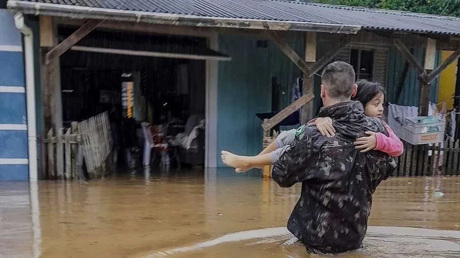 Ciclone Extratropical Deixa Rastro de Destruição e Sobe para 21 o Número de Vítimas no Rio Grande do Sul