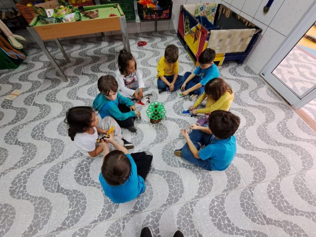 Dia do Folclore: A importância das lendas e mitos no desenvolvimento infantil