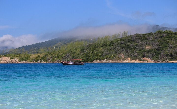 Praias Paradisíacas do Brasil que parecem com o Caribe - praia do Farol, Arraial do Cabo RJ