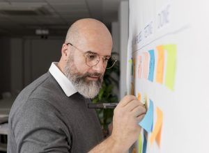 bearded-man-planning-scrum-method